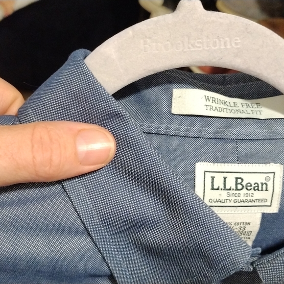 L.L. bean navy blue 17 1/2 (xl) Long sleeve button down shirt - Picture 5 of 7